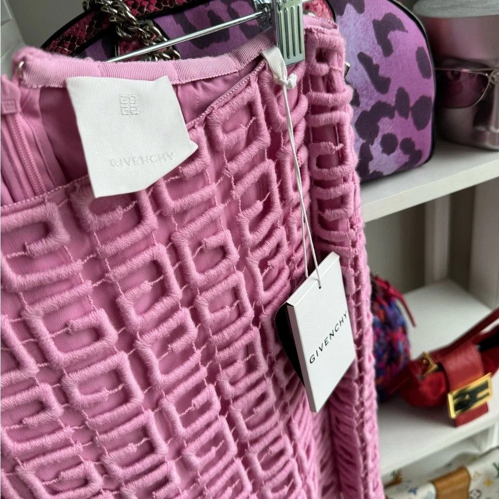 Givenchy Pink Monogram 1290$ 4G Midi Skirt 🎀 - Picture 9 of 9